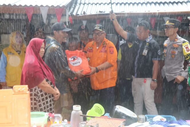 
 Bupati Sukabumi Tinjau Langsung 2 Lokasi Terdampak Banjir, Cibitung dan Tegal Buleud