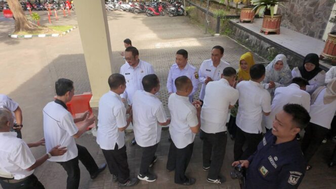 
 Halal Bihalal ASN Sukabumi: Bupati Asep Japar Minta Perkuat Komitmen Pelayanan dan Orientasi Kerja untuk Masyarakat