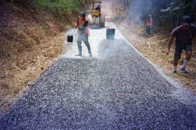 
 SETAHUN KEPEMIMPINAN ASEP-JAPAR-ANDREAS, INFRASTRUKTUR SUKABUMI DIGENJOT UNTUK TRANSFORMASI FISIK WILAYAH