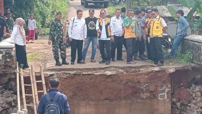 
 DPU Sukabumi Percepat Pembangunan Ulang Jembatan Linggamanik Ambruk, Ditargetkan Selesai 2,5 Bulan