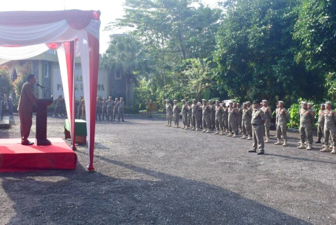 
 Bupati Apresiasi Kinerja Satpol PP, Minta Pengawasan Diperluas ke Seluruh Wilayah