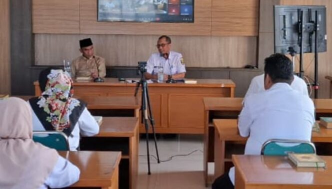 
 Membangun Aparatur Berakhlak dan Profesional melalui Majelis Ta’lim Disdukcapil Kabupaten Sukabumi