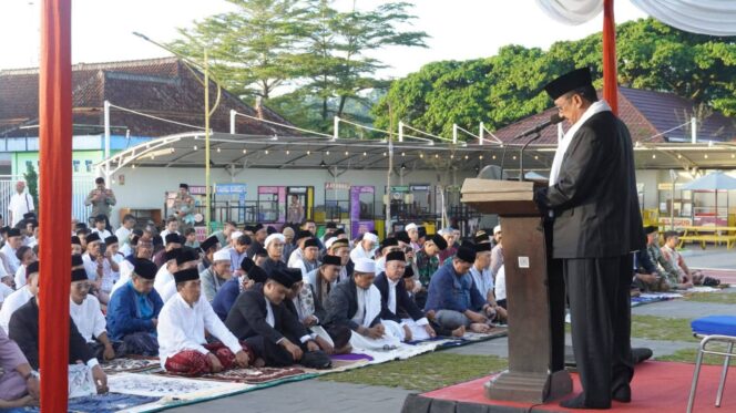 
 IDUL ADHA 1447 H, BUPATI SUKABUMI TEGASKAN PENTINGNYA AKTUALISASI NILAI EMPATI, GOTONG ROYONG, DAN KEPEDULIAN SOSIAL