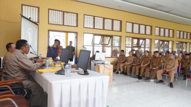 
 RAPAT DINAS PEMERINTAH KABUPATEN SUKABUMI, BUPATI LUNCURKAN LOGO HARI JADI KE-156