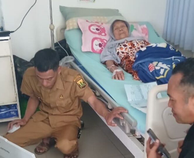 
 Disdukcapil Sukabumi Jemput Bola KTP-el bagi Penyandang Disabilitas dan Pasien di RSUD Jampangkulon
