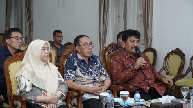 
 KADIS PERINDAG DANI TARSONI: PENYESUAIAN TEKNIS PASAR INDUK JUBLEG DIPERCEPAT, DOKUMEN TUNTAS 7 OKTOBER